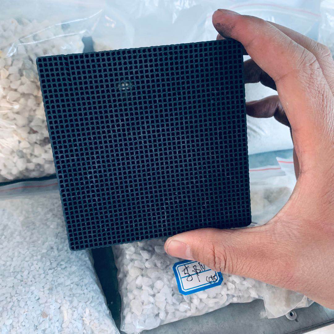 Ҭ������̿�ͷ�C����̿�Ĺ�ͬ�c(di��n)�Լ���ͬ�c(di��n)